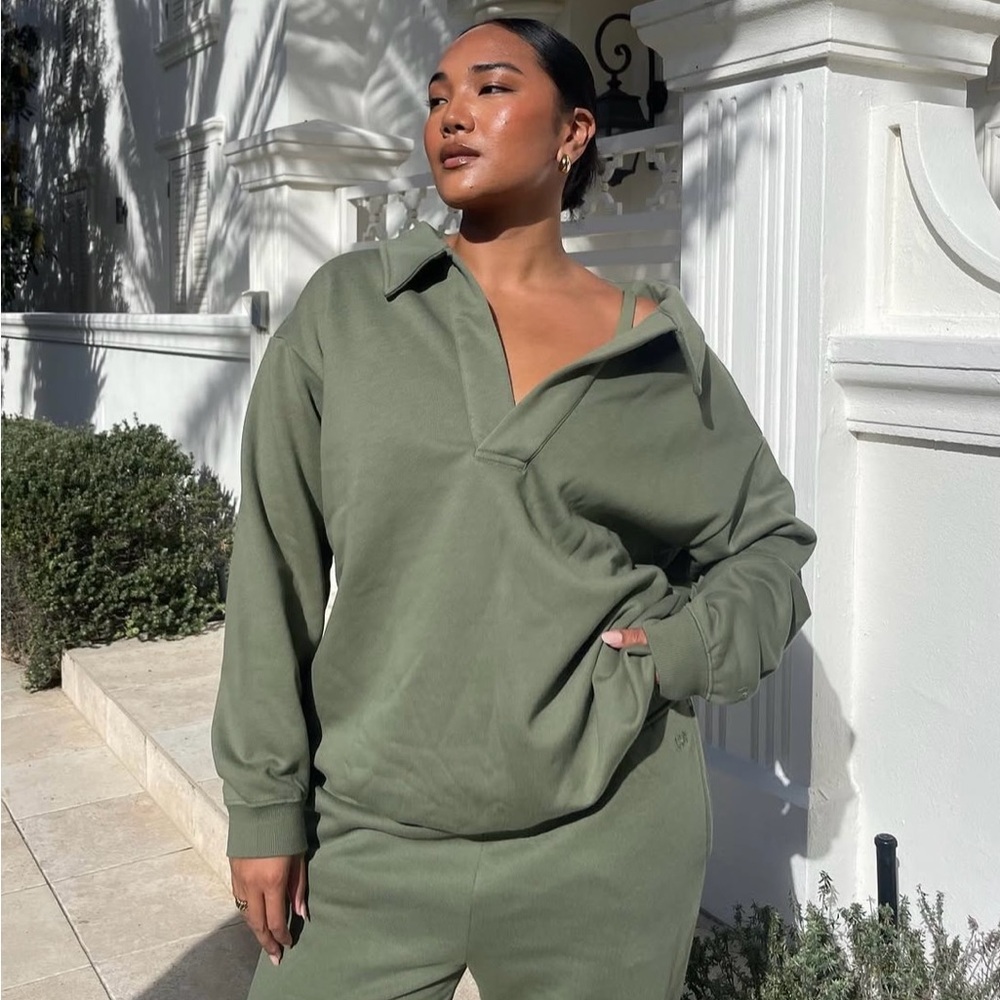 CSB Oversized Collar Sweatshirt Clover Olive Green Oversized Pullover